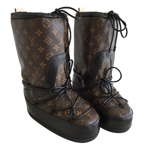 louis vuitton fur boots.